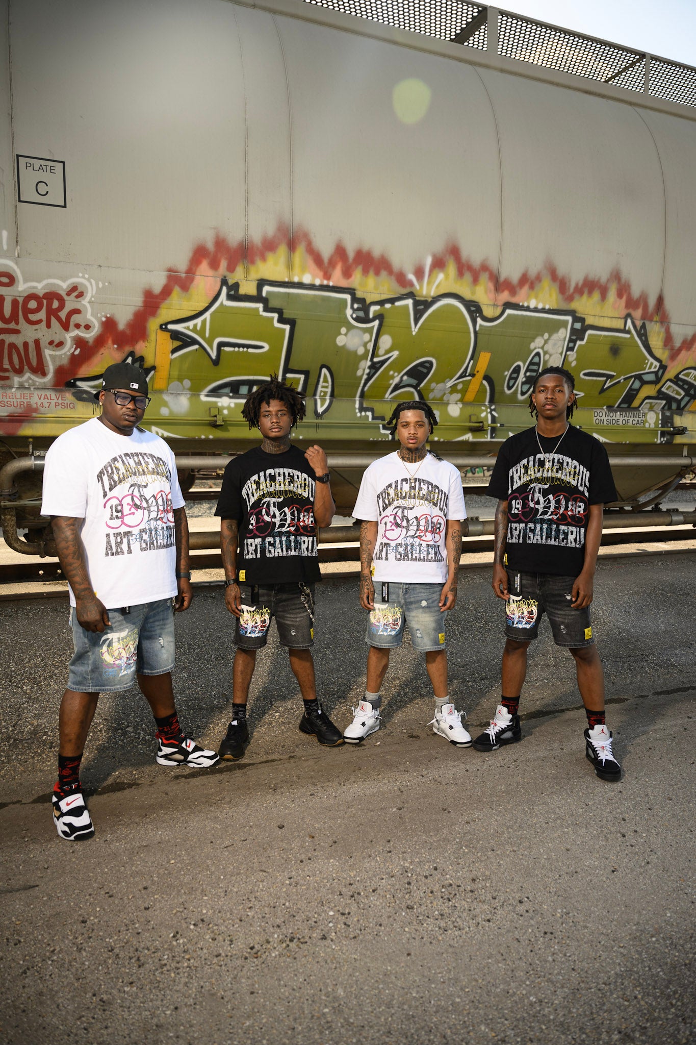 TRS ART GALLERIA JORTS